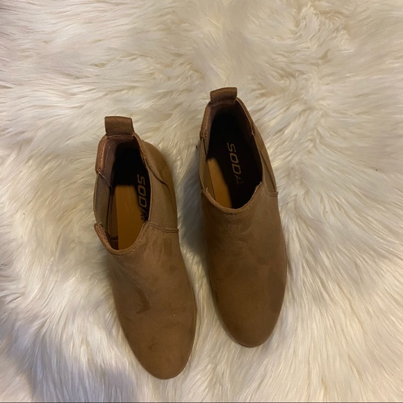 Brown Soda Booties - Picture 4 of 4